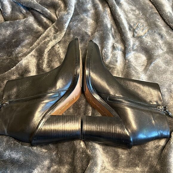 L.A.M.B. TODD leather BOOTS size 9 - Picture 5 of 8